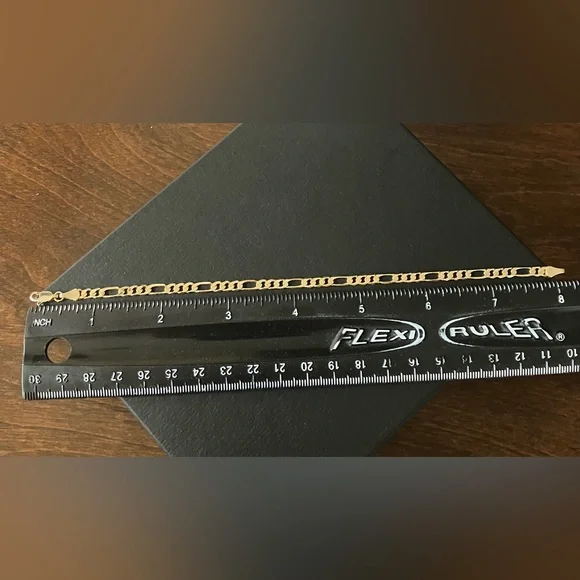 Solid Figaro Bracelet 14K Yellow Gold Filled 8” - Picture 5 of 6